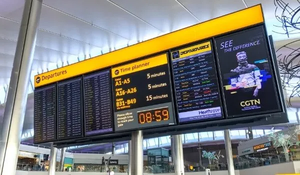 The Pricing Cliff: How Airlines Punish You for Booking Your Return Flight Too Late